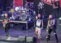 Five Finger Death Punch Biglietti